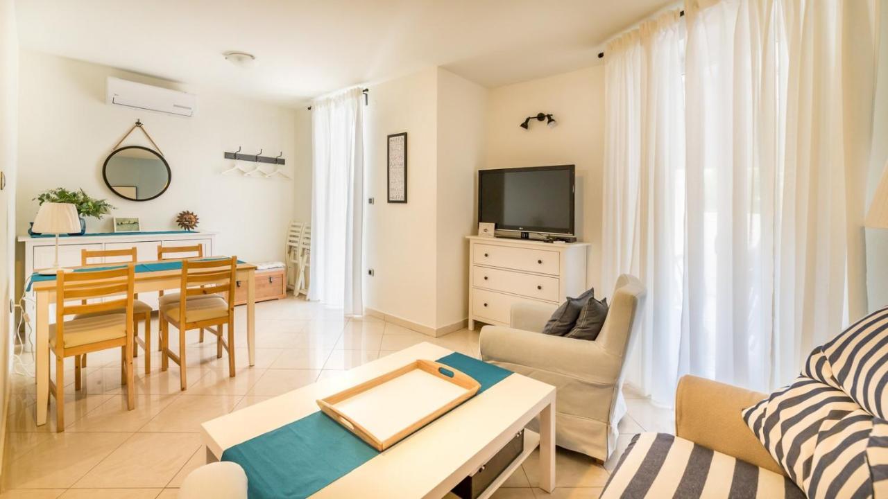 Apartment Rosmarino Baska  Luaran gambar